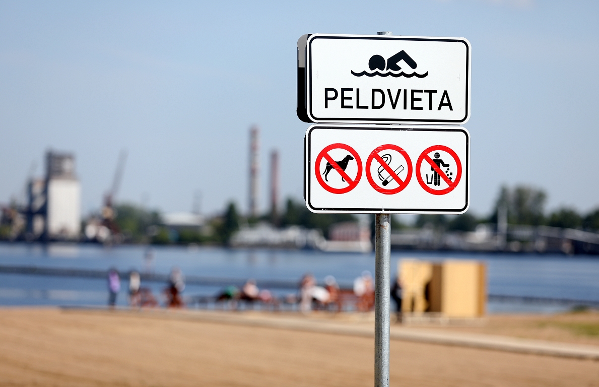 Ūdens temperatūra peldvietās nepārsniedz deviņus grādus