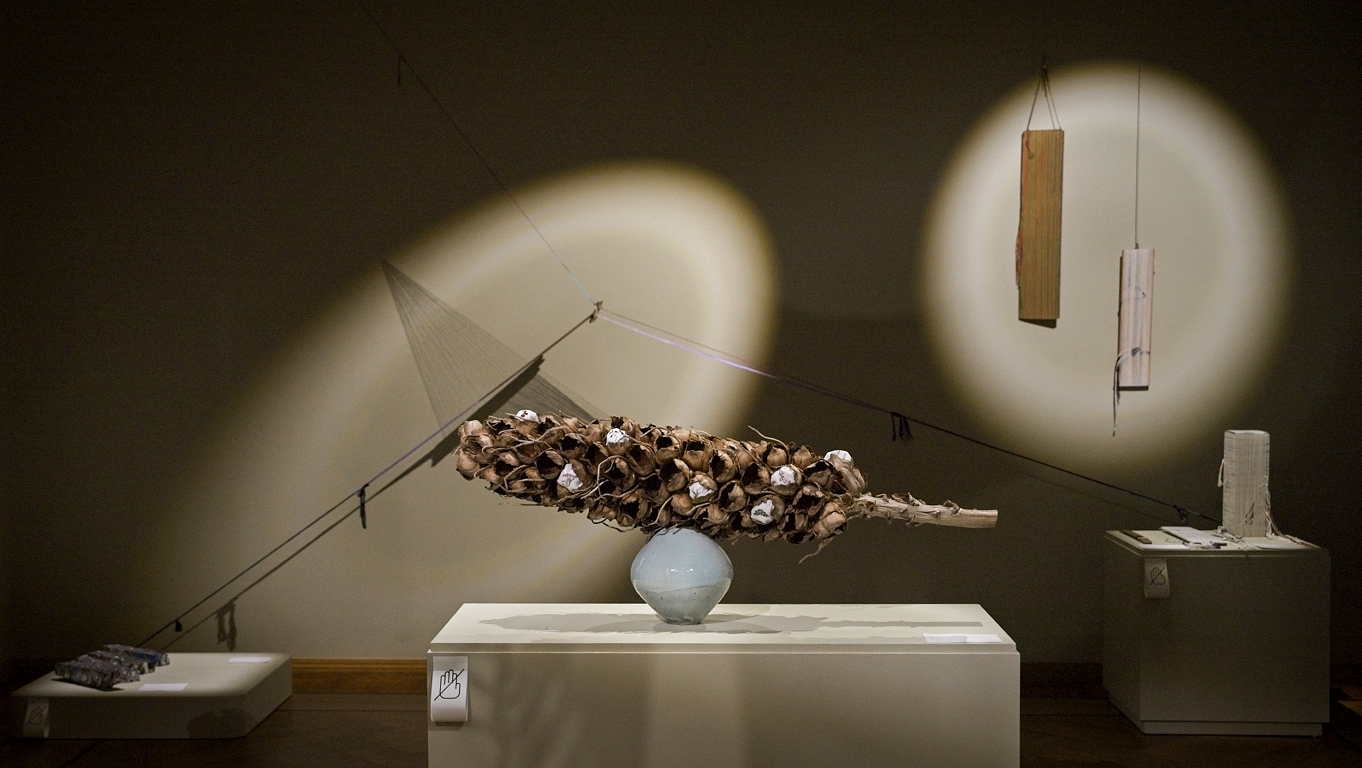 Dzīvojamie rajoni un neredzamie dārzi. Kā senču zināšanas var palīdzēt esošajai modes un tekstila industrijai?