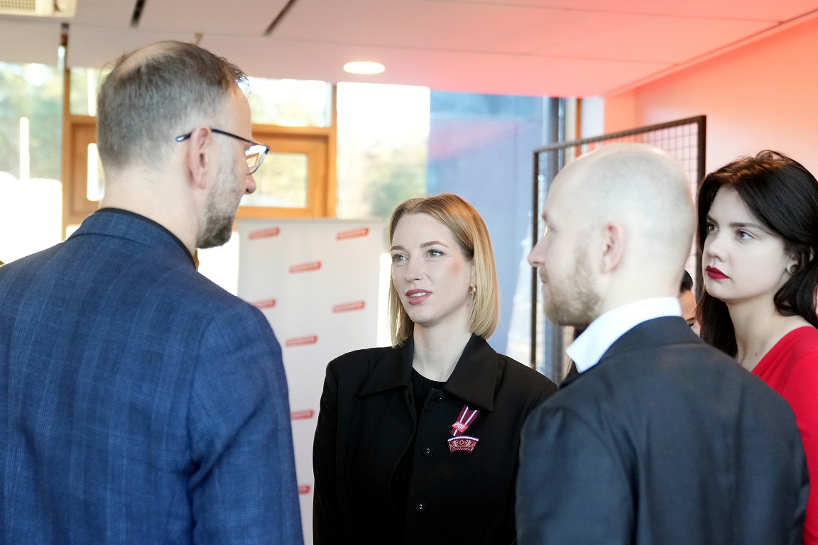 Partiju reitingā no valdošās koalīcijas partneriem vislabāko sniegumu uzrāda Progresīvie