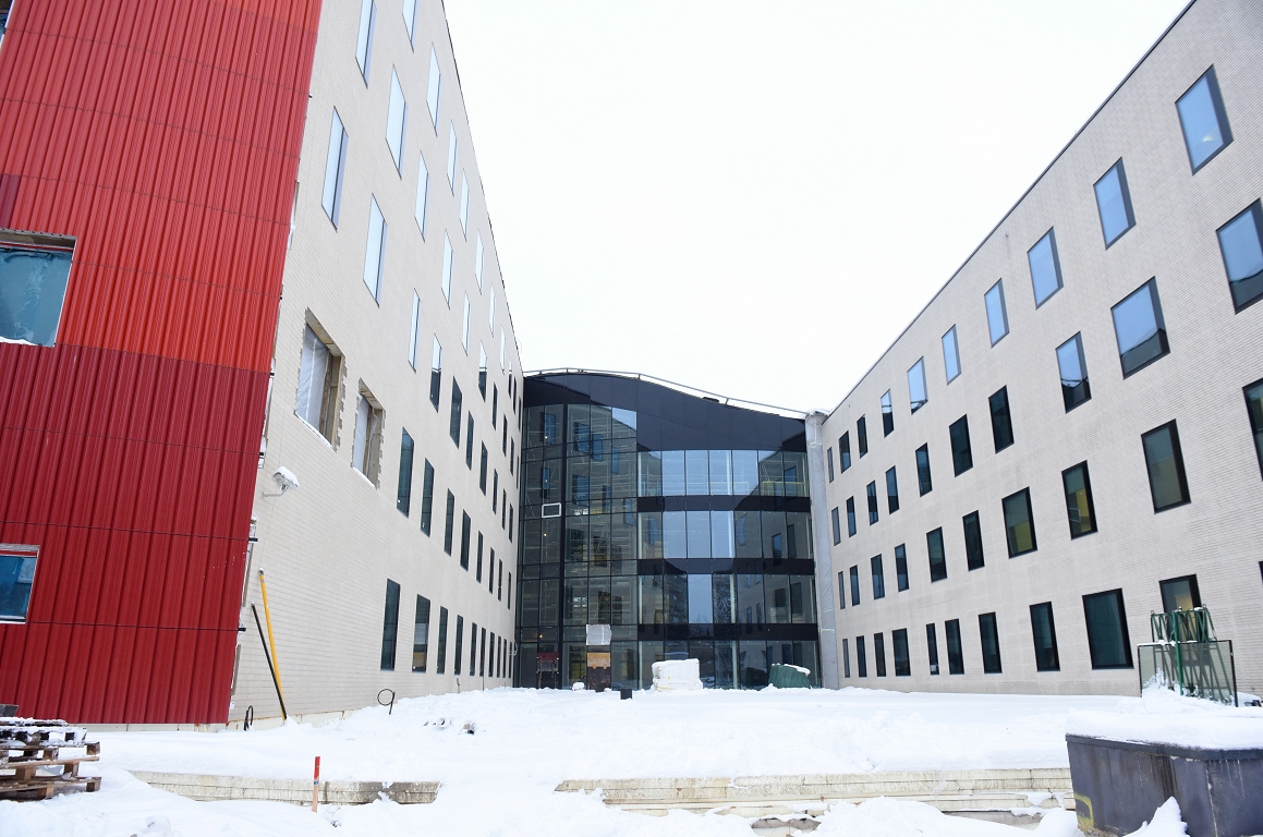 IUB aizliedz slēgt līgumu Stradiņa slimnīcas A2 korpusa būvdarbu pabeigšanas iepirkumā