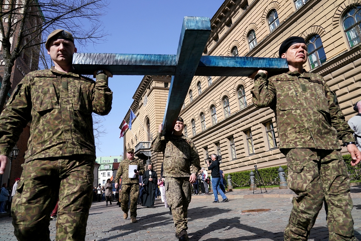 Kristīgajā pasaulē atzīmē Lielo piektdienu