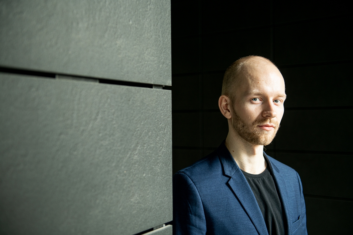 Premjere pakļāvās ZZS ultimātam