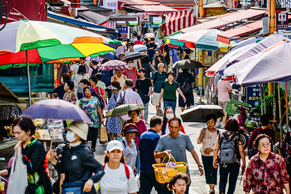 Rietumu un Āzijas konkurence saasinās