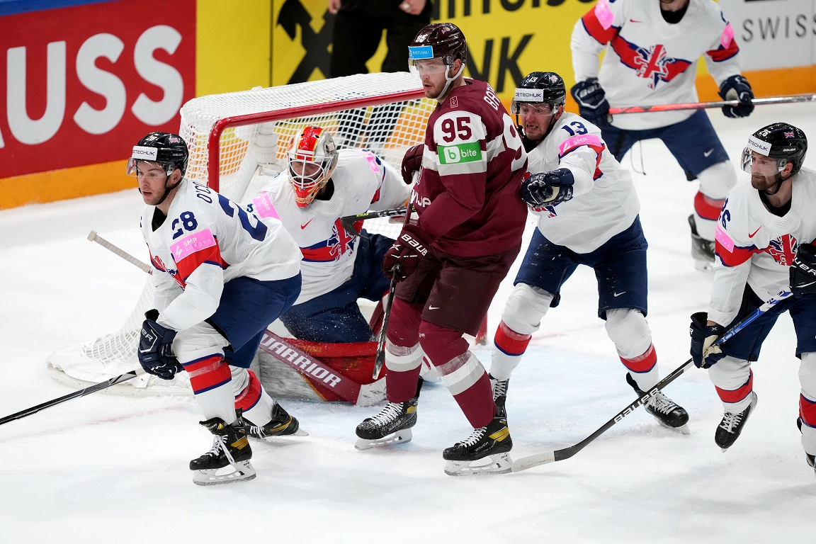 Latvijas hokejisti pasaules čempionāta mačā tiekas ar līdz šim punktus neguvušo Lielbritāniju