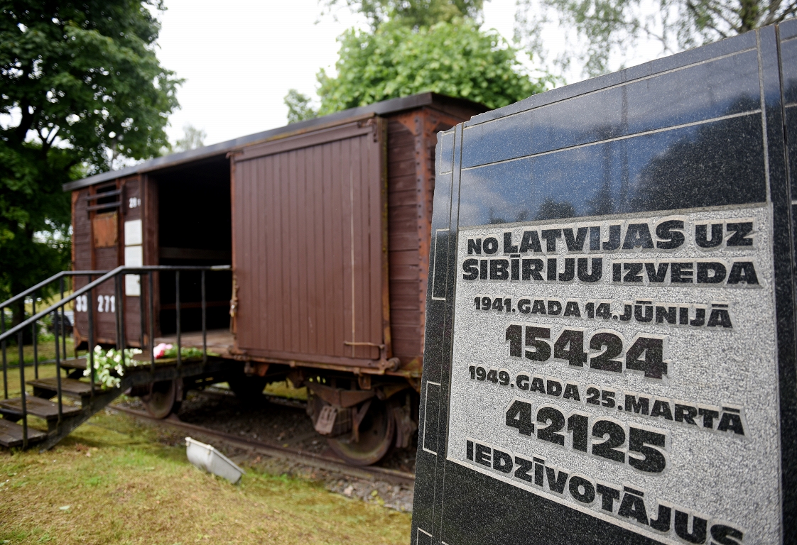 Komunistiskā genocīda upuru piemiņas dienā skanēs Lūcijas Ga