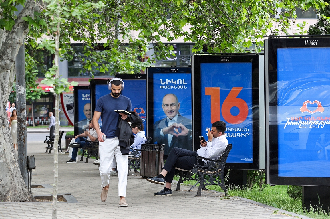 Armēņi izvēlas parlamentu un virzienu