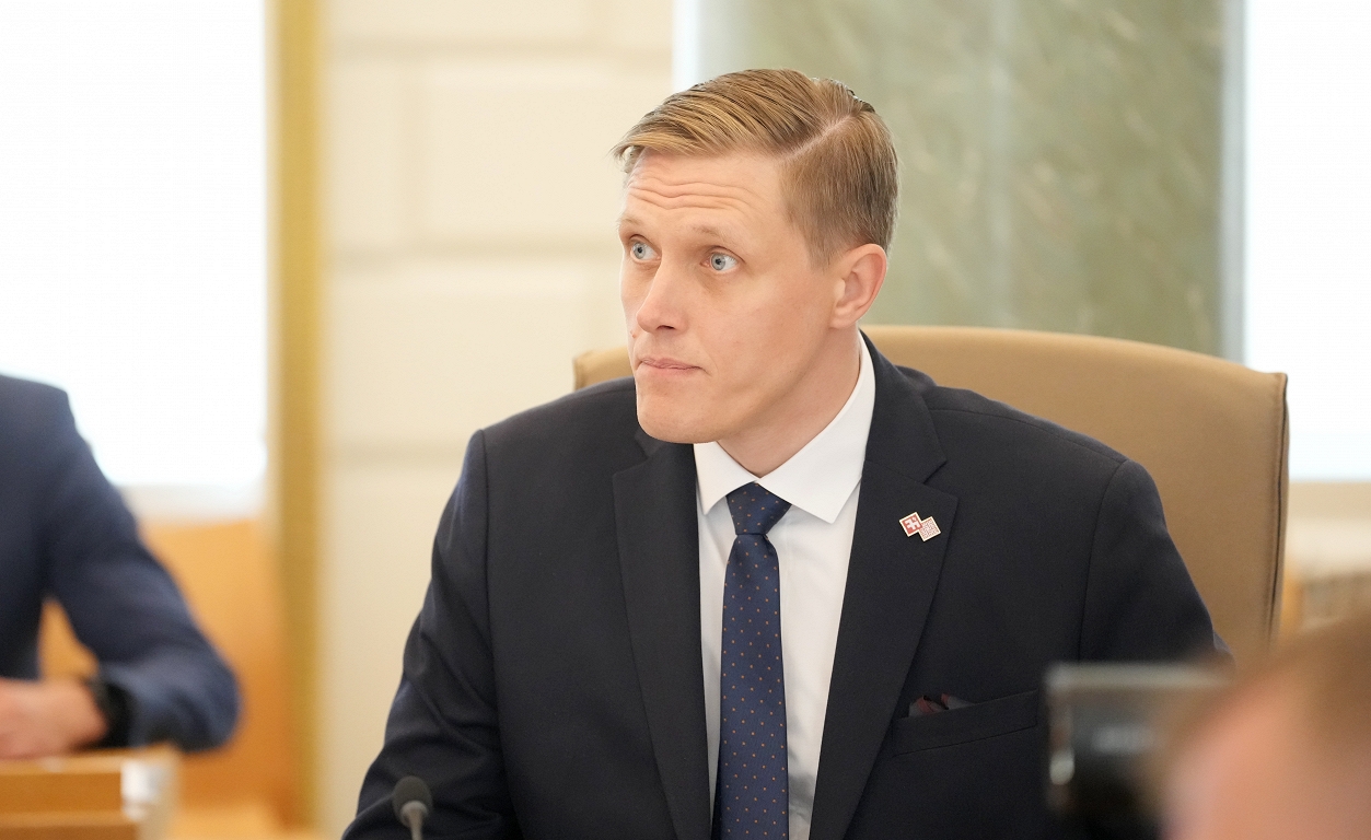 Iekšlietu ministrs kritizē robežsardzi un PMLP par nepietiek